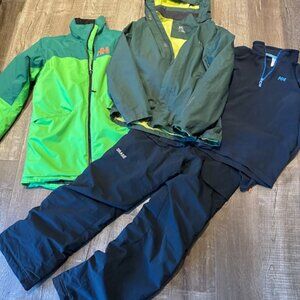 YOuth size 14-16 outerwear Helly Hansen, Orage